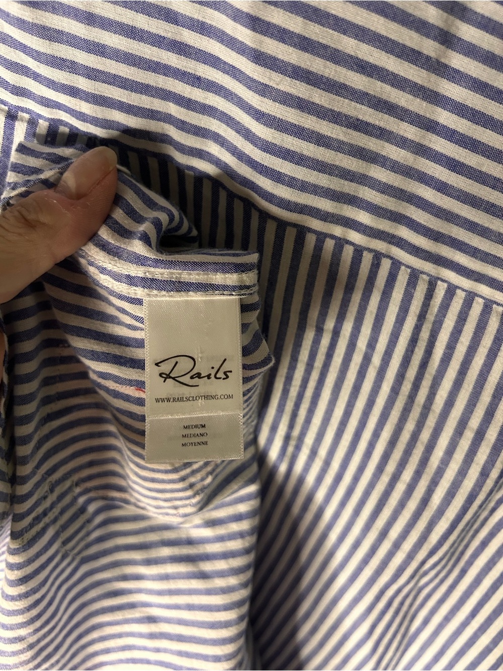 RAILS FRANCES BLUE AND WHITE STRIPED SHIRT WITH RED FLORAL APPLIQUÉ SZ MEDIUM - Picture 7 of 8